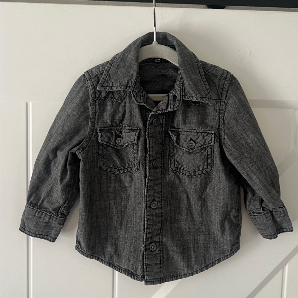Boys Baby Gap button up shirt 12-18 months